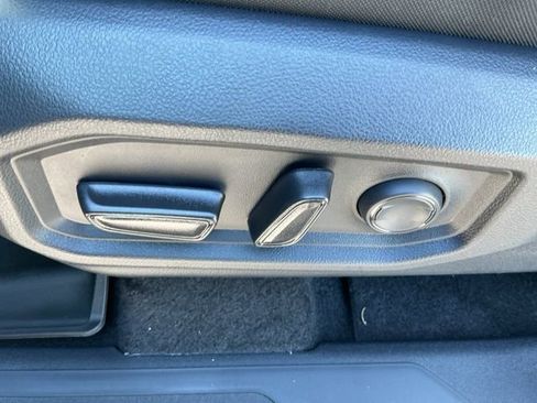 New 2025 Toyota Tundra SR5 w/ SR5 Convenience Package image 15