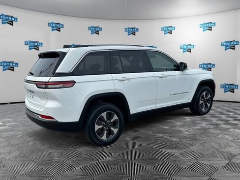 Used 2023 Jeep Grand Cherokee 4WD 4xe image 6