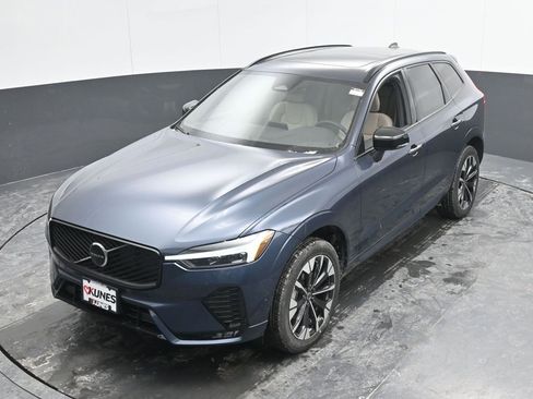 New 2026 Volvo XC60 B5 Plus w/ Protection Package Premier AWD/4WD image 32