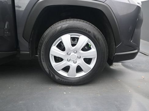Used 2024 Toyota RAV4 LE FWD image 15