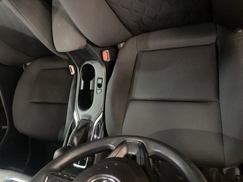 Used 2025 Toyota Corolla LE image 12