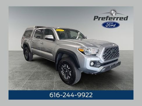 Used 2021 Toyota Tacoma TRD Off-Road w/ Technology Package AWD/4WD image 1