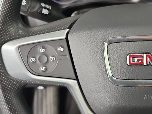 Used 2024 GMC Terrain SLE w/ Driver Convenience Package AWD/4WD image 19