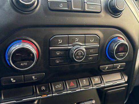 Used 2019 Chevrolet Silverado 1500 LT w/ All-Star Edition image 18