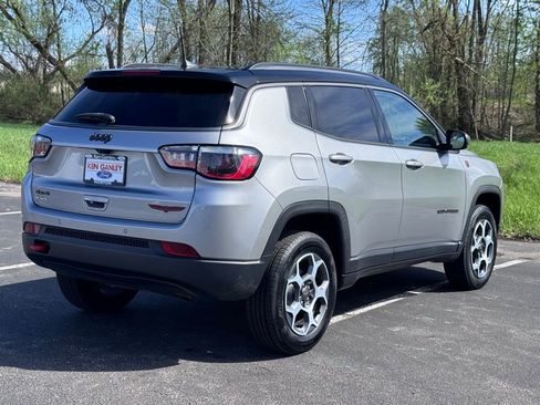 Used 2022 Jeep Compass Trailhawk AWD/4WD image 9