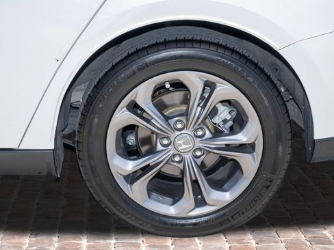 Used 2023 Honda Accord EX image 40