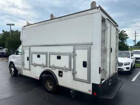 Used 2019 Ford E-350 and Econoline 350 Super Duty w/ Power Windows & Locks Group RWD image 21