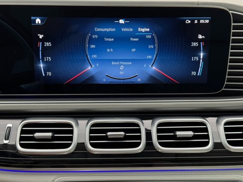 Used 2024 Mercedes-Benz Maybach GLS 600 4MATIC image 31