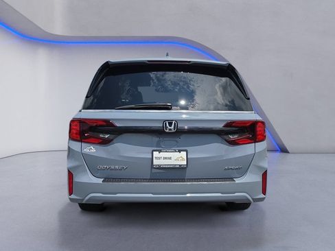 Used 2025 Honda Odyssey Sport-L image 5