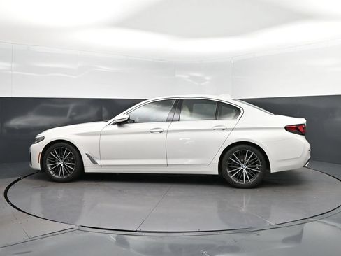 Used 2023 BMW 530i w/ Premium Package RWD image 4