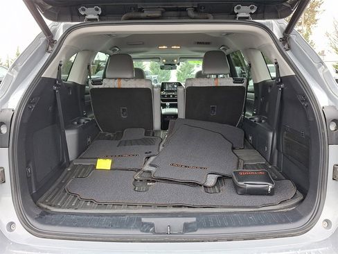 Certified 2022 Toyota Highlander Bronze Edition image 30