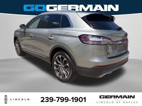 Used 2023 Lincoln Nautilus Reserve w/ Equipment Group 201A image 5