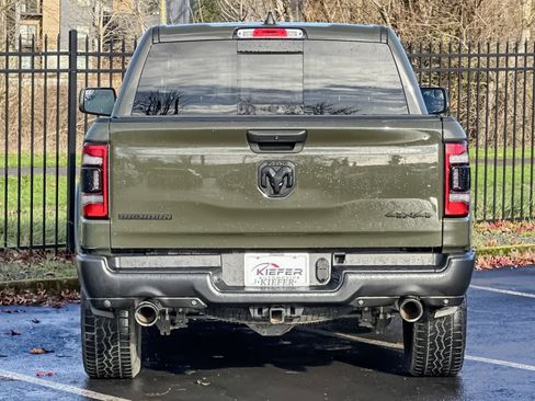 Used 2021 RAM 1500 Big Horn w/ Built-to-serve Edition image 5