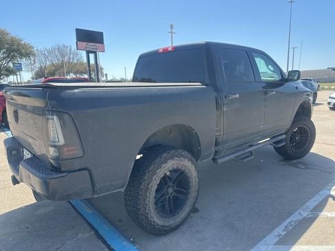 Used 2018 RAM 1500 Express w/ Express Value Package image 8