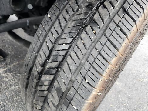 Used 2024 Jeep Wrangler Sahara image 24