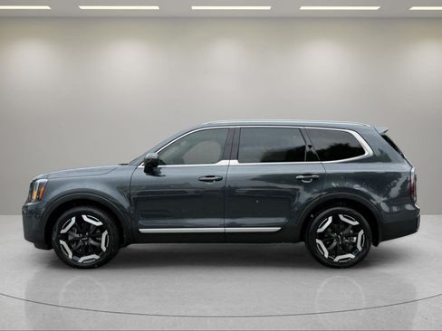 Used 2024 Kia Telluride EX FWD image 8
