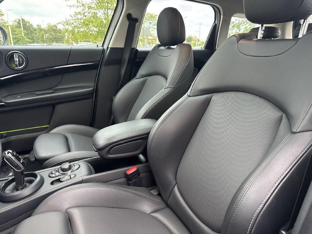 Used 2024 MINI Cooper Countryman S w/ Premium Package FWD image 18