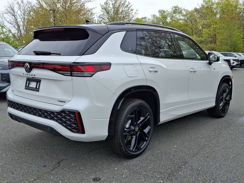 New 2026 Volkswagen Tiguan SE R-Line AWD/4WD image 7