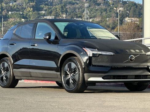 New 2026 Volvo EX30 Cross Country Ultra w/ Protection Package Premier AWD/4WD image 9