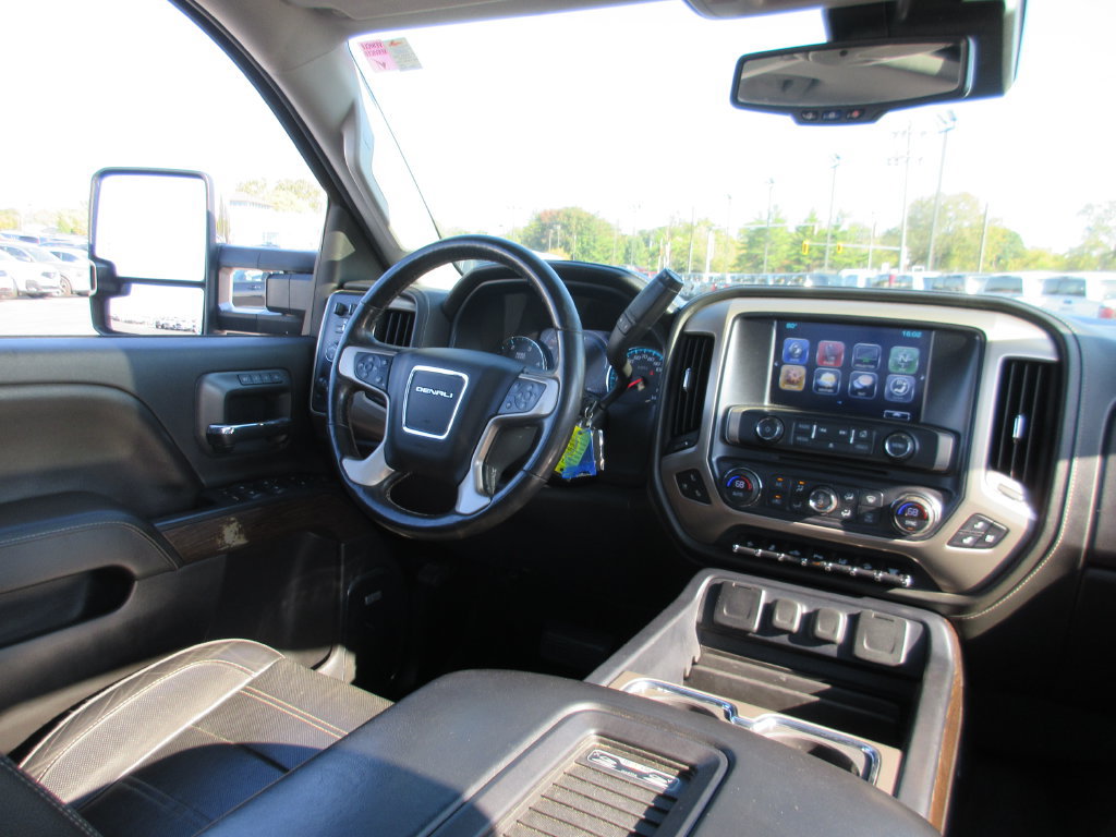 Certified 2017 GMC Sierra 2500 Denali w/ Duramax Plus Package AWD/4WD image 29