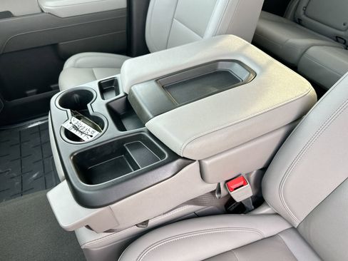 Used 2025 GMC Sierra 1500 SLT image 21