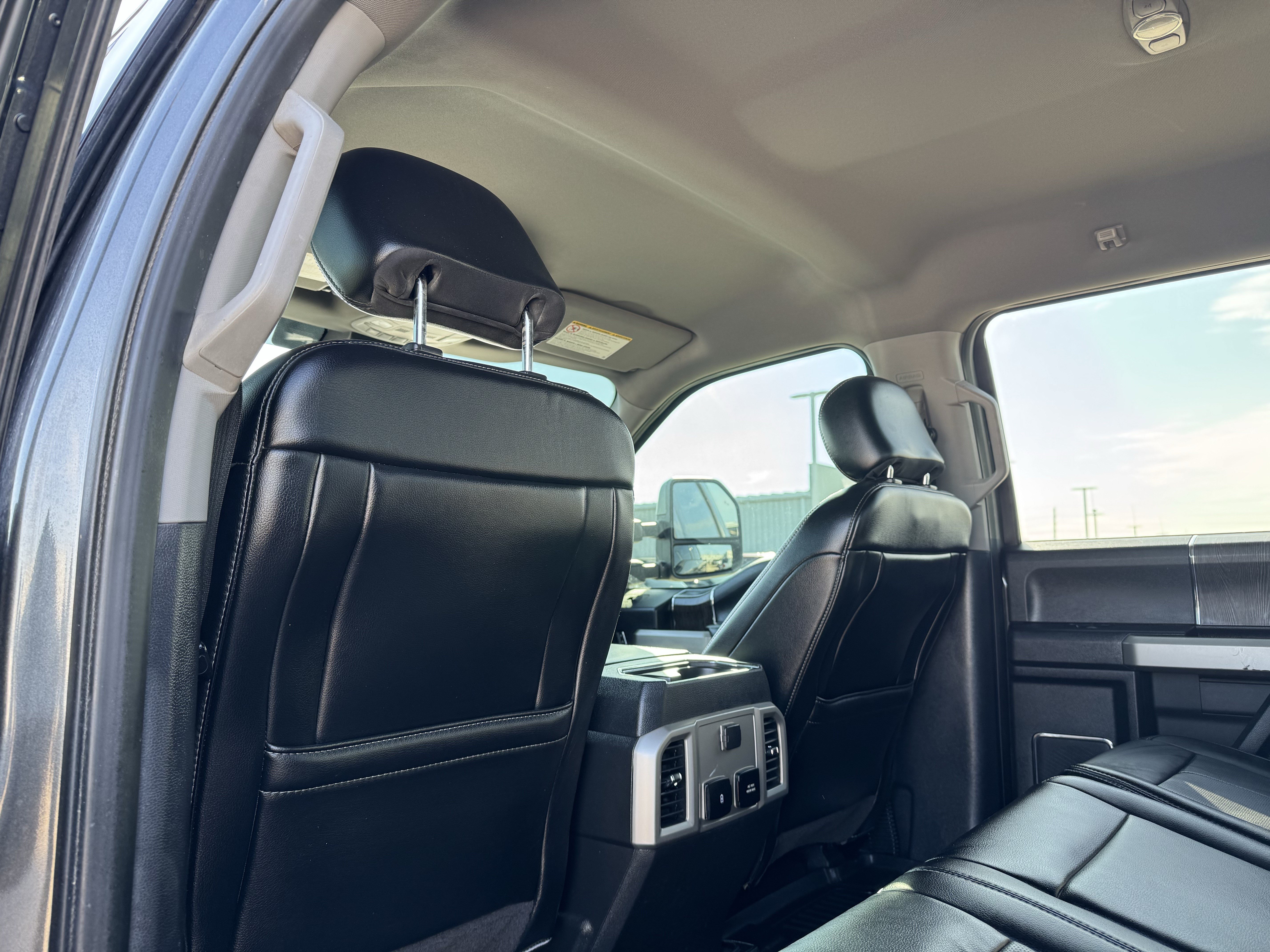 Used 2020 Ford F250 Lariat AWD/4WD image 18