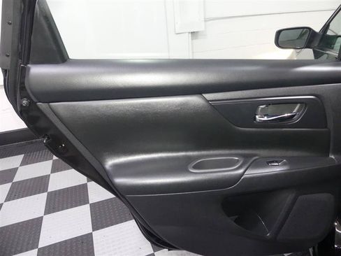 Used 2017 Nissan Altima 2.5 S w/ Power Driver Seat Package FWD image 24