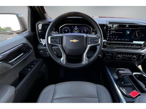 Used 2024 Chevrolet Silverado 1500 LTZ w/ LTZ Convenience Package II AWD/4WD image 9