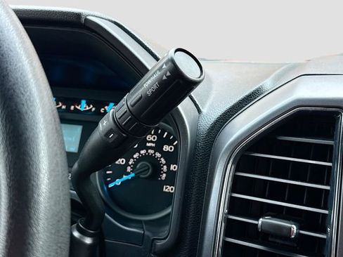 Used 2017 Ford F150 XLT image 16