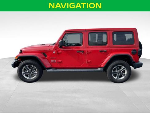 Used 2018 Jeep Wrangler Unlimited Sahara AWD/4WD image 6