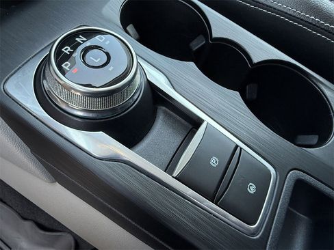 Used 2023 Ford Escape Platinum w/ Premium Technology Package image 28