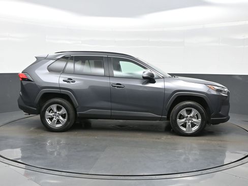 Used 2025 Toyota RAV4 XLE AWD/4WD image 7