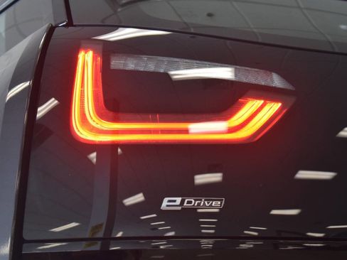 Used 2014 BMW i3 w/ Range Extender image 40