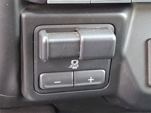 Used 2021 GMC Sierra 1500 AT4 image 26