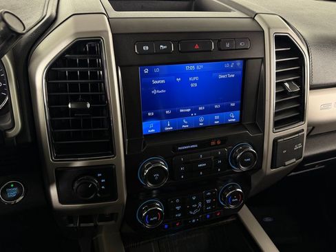 Used 2020 Ford F350 Lariat w/ Lariat Ultimate Package AWD/4WD image 35