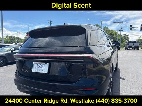 Certified 2025 Lincoln Nautilus Reserve w/ Jet Appearance Package AWD/4WD image 15