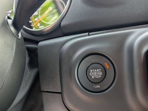 Used 2021 Jeep Wrangler Unlimited Sahara AWD/4WD image 24