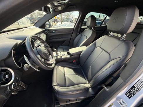 Used 2024 Alfa Romeo Stelvio Sprint image 21
