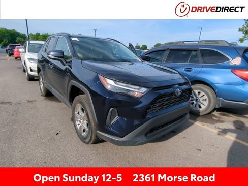 Used 2024 Toyota RAV4 XLE AWD/4WD image 1