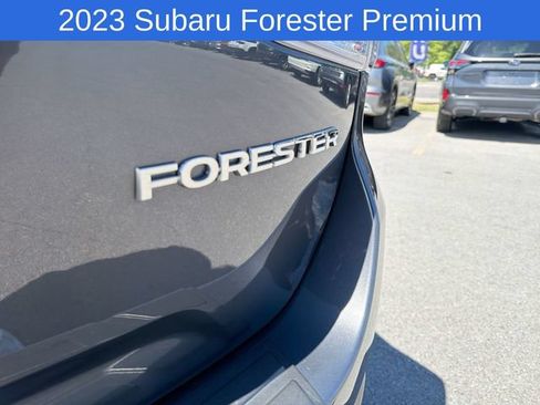 Used 2023 Subaru Forester Premium AWD/4WD image 17