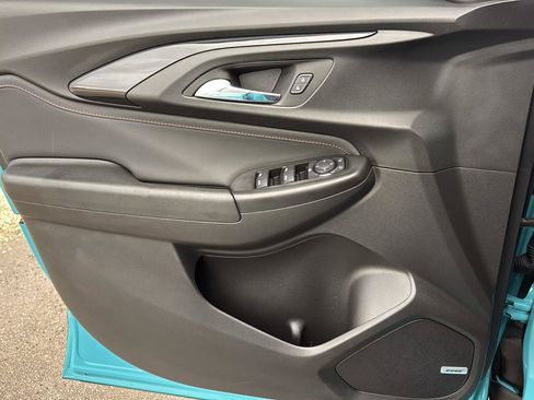 Used 2021 Chevrolet TrailBlazer RS w/ Technology Package FWD image 59