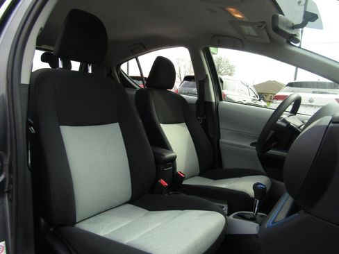 Used 2013 Toyota Prius C Three FWD image 22