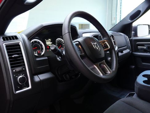 Used 2024 RAM 1500 Classic Warlock AWD/4WD image 17