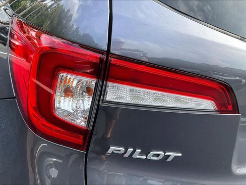 Used 2020 Honda Pilot Touring image 29