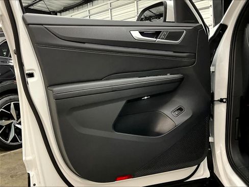 New 2026 Volkswagen Atlas Cross Sport SEL image 24