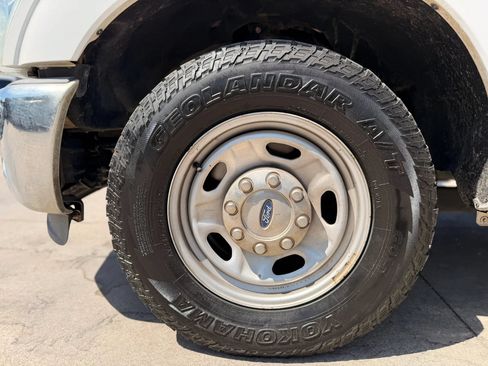 Used 2015 Ford F250 XL w/ Power Equipment Group RWD image 18