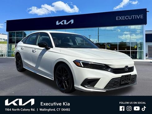 Used 2024 Honda Civic Sport image 5