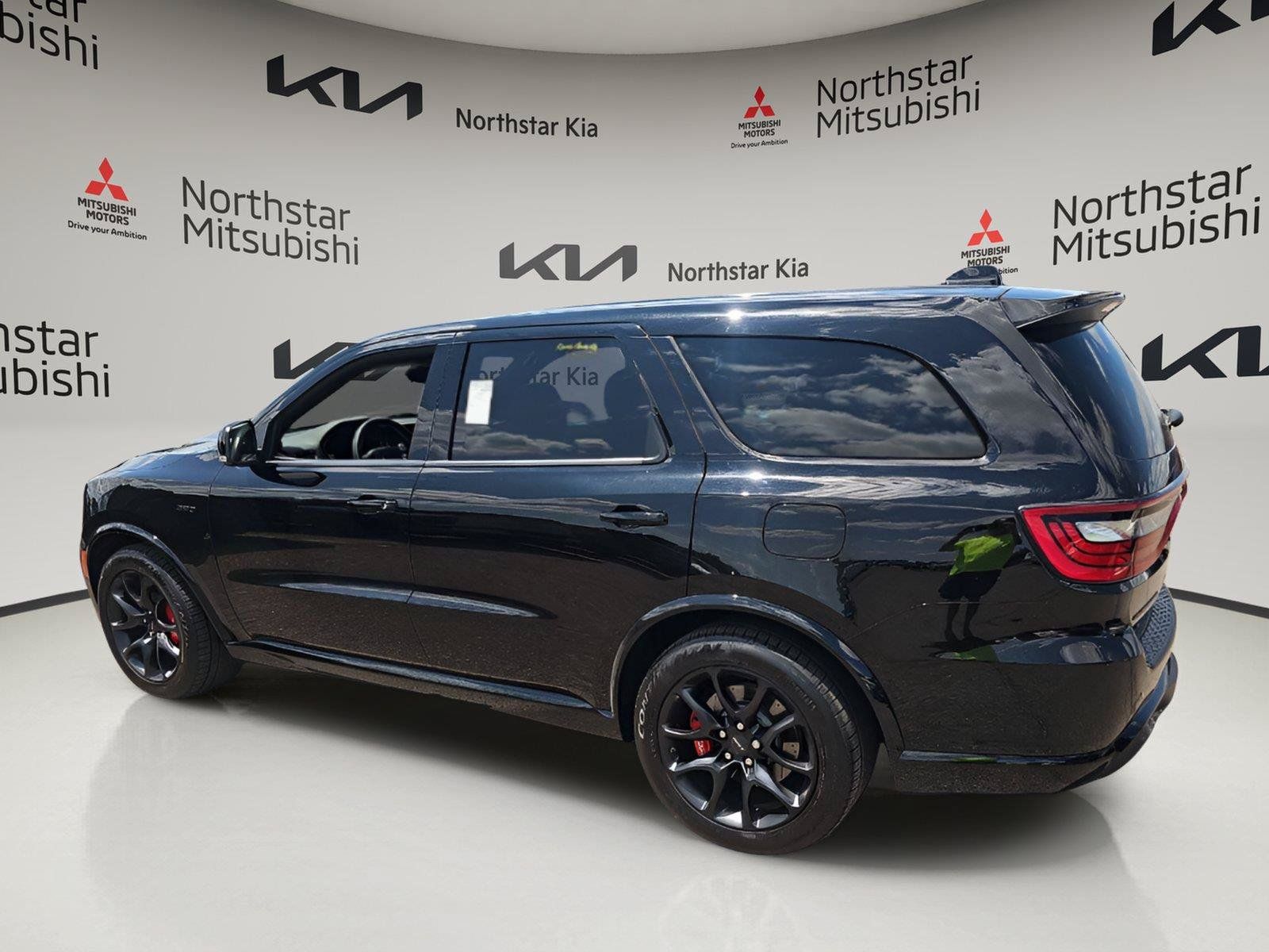 Used 2022 Dodge Durango SRT w/ Premium Interior Group AWD/4WD image 3