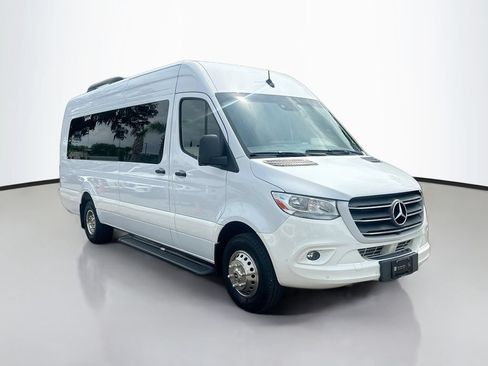 Used 2024 Mercedes-Benz Sprinter 3500 image 7