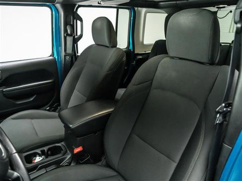 Used 2020 Jeep Wrangler Unlimited Sport S image 12